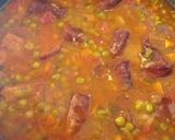 Pas rețetă Mâncărică de mazăre cu carne și cârnați din borcan 2 fotografie