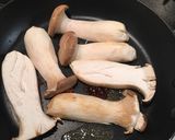 A picture of step 2 of Pan Fried Eringii Mushrooms.