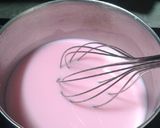 Foto langkah ke 2 dari resep Es krim strawberri.