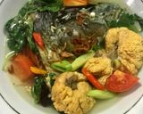 Foto langkah ke 4 dari resep Sup Kepala Dan Telur Ikan🐟.