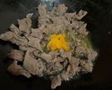 Gambar langkah 2 resipi Daging Goreng Ketumbar.