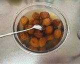 A picture of step 1 of Dried Organic Apricots Compote.