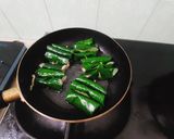 Hình bước làm 2 của món Chả lá lốt