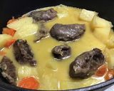 Foto del paso 2 de la receta Carrilleras de cerdo en Cocotte con cebolla caramelizada