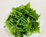 Foto langkah ke 2 dari resep Tumis daun labu siam & daging #taiwan food.