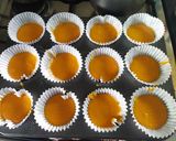 Foto del paso 2 de la receta: Magdalenas de flan con corazón de dulce de arándanos