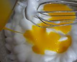 Foto langkah ke 3 dari resep Fluffy omelette.