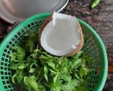 A picture of step 1 of Pudina chutney.