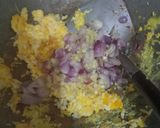 Foto langkah ke 4 dari resep 🇹🇭ข้าวผัดสับปะรด(Khao Phat Sapparot)~Thai Pineapple Fried rice🍍🍤🍗.