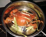 Hình bước làm 1 của món Ăn dặm cho bé: Soup cua biển