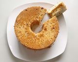 Foto langkah ke 19 dari resep Rum Raisin Chiffon Cake.