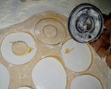 A picture of step 7 of Doughnuts.