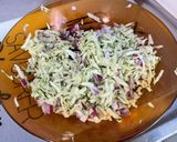 Une image de l'étape 6 de Salade de courgette, concombre, jambon blanc et feta.