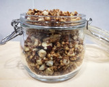 Foto del paso 3 de la receta: Granola de frutos secos y coco con dátiles, hecha en sartén