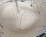 Foto langkah ke 4 dari resep Bolu Kukus Mekar.