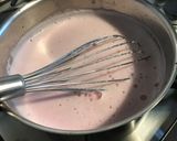 Une image de l'étape 3 de Crème aux œufs aux framboises.