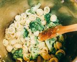 Foto del paso 3 de la receta: Orecchiette con brócoli y parmesano