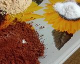 عکس مرحله 3 از دستور حلوا خشک دو رنگ قزوینی