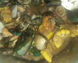 Foto langkah ke 5 dari resep Seafood mix saus padang.