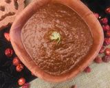 A picture of step 2 of Imli or lal mirch ki chutney.