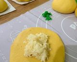 Foto langkah ke 3 dari resep Bakpao Labu Kuning Isi Keju Susu.