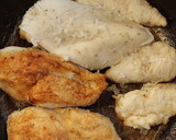 Foto del paso 3 de la receta: Supremas de pollo a la mostaza y miel con polenta grillada