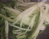 Thai herb saladThis salad is lovely and light for a hot summer evening. #cookingwithyui recipe step 1 photo