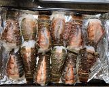 A picture of step 1 of Seared lobsters.