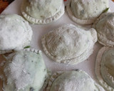 Foto del paso 6 de la receta: Sorrentinos veganos de algas con salsa de champignones