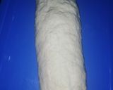 A picture of step 3 of Aloo paratha.