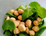 Foto del paso 2 de la receta: Pesto de canónigos y avellanas
