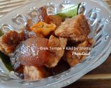 Foto langkah ke 2 dari resep Orek Tempe + Kikil by Shinta.