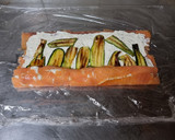 Foto del paso 5 de la receta: Rollo de salmón