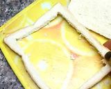 A picture of step 2 of French toast.
