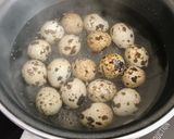 Hình bước làm 1 của món Trứng Cút Luộc Chấm Muối Rau Răm