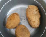 Foto langkah ke 4 dari resep Sambal goreng hati, kentang, telur puyuh.