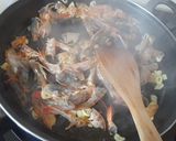 Foto del paso 3 de la receta: Langostinos al ajillo con col