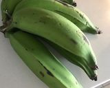 Foto del paso 1 de la receta: Bollos de plátano verde