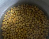 A picture of step 1 of Chana masala.