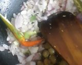 A picture of step 2 of Chicken fried rice.
