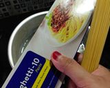 Foto langkah ke 1 dari resep Spaghetti Alfredo.