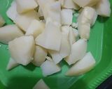 A picture of step 1 of Dry aloo matar.