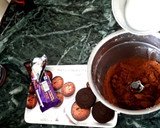பிஸ்கோத் கேக் (பிஸ்கட்+சாக்லேட் =பிஸ்கோத்) (Biscoth cake recipe in tamil) ரெசிபி ஸ்டேப் 2 புகைப்படம்