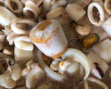 Foto del paso 11 de la receta: Arroz con sepia y calamares