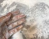 A picture of step 5 of Easy strawberry daifuku.