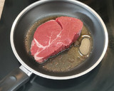 Foto del paso 4 de la receta: Solomillo de Ternera con Ceps, Mousse de Pato y Cebolla caramelizada