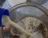 Foto langkah ke 3 dari resep Melon chiaseed milk.
