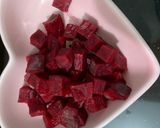 Hình bước làm 1 của món Cơm Chiên Sakura (Cơm Chiên Màu Củ Dền - Món Chay)