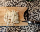 Foto del paso 2 de la receta: Empanada de hojaldre con bacon, cebolla, pimiento rojo, champiñones y nata para cocinar