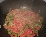 Foto del paso 3 de la receta: Quesadillas de solomillo de pollo y pimiento🍗🫑❤️
